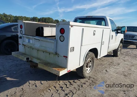 2013 Ford F-250 Xl z USA, uszkodzony, nr VIN 1FDBF2B6XDEA18577